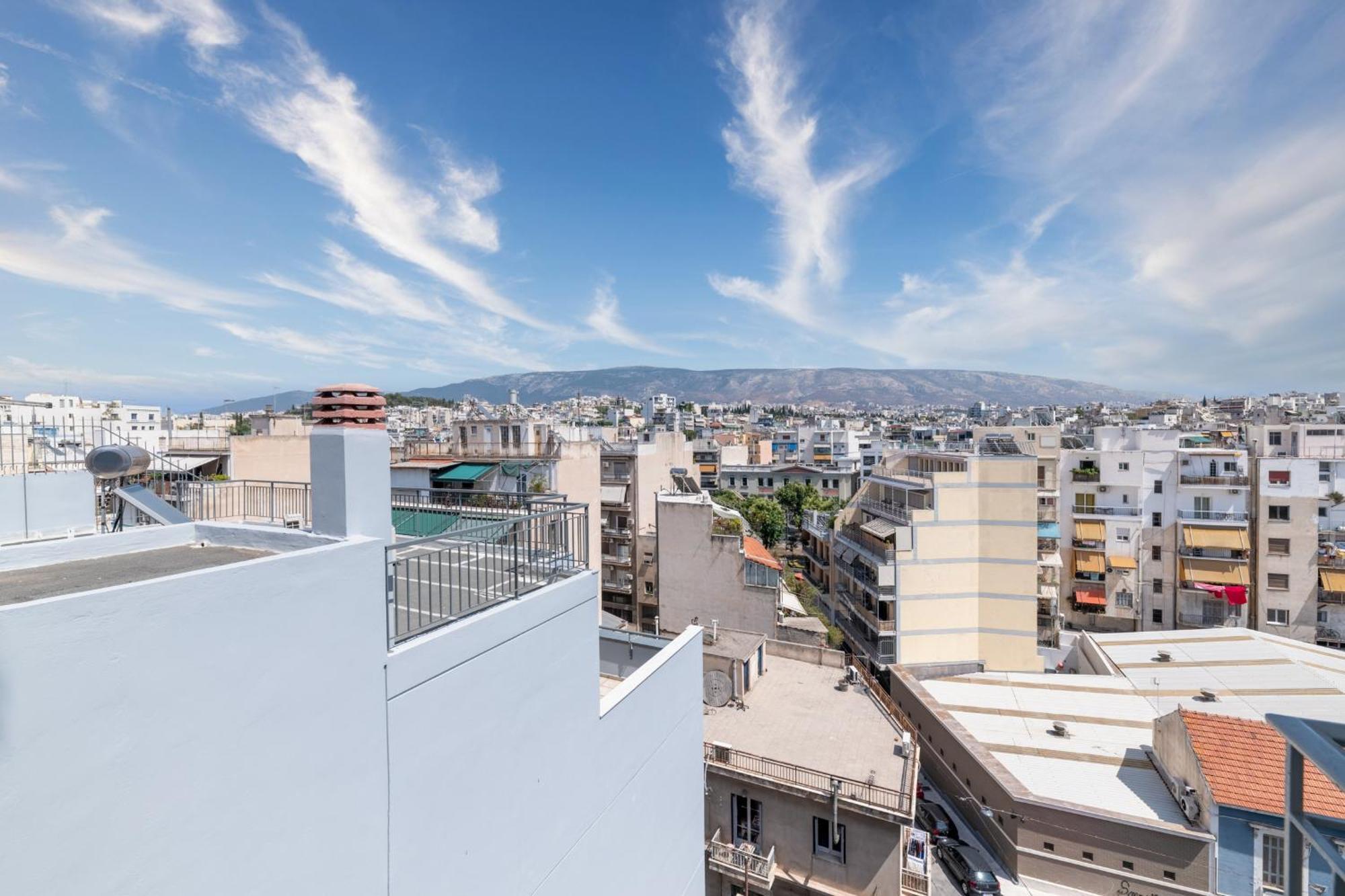 Acropolis Area 6 Min Walk To Metro And Ancient Sites