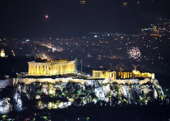 Acropolis Area 6 Min Walk To Metro And Ancient Sites